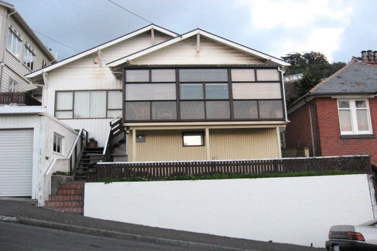 Photo of property in 42 Rodrigo Road, Kilbirnie, Wellington, 6022