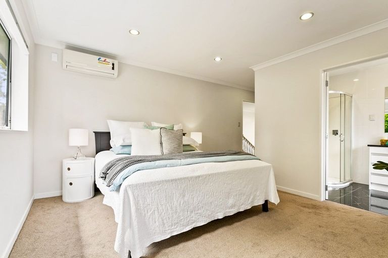 Photo of property in 311b Great North Road, Henderson, Auckland, 0612