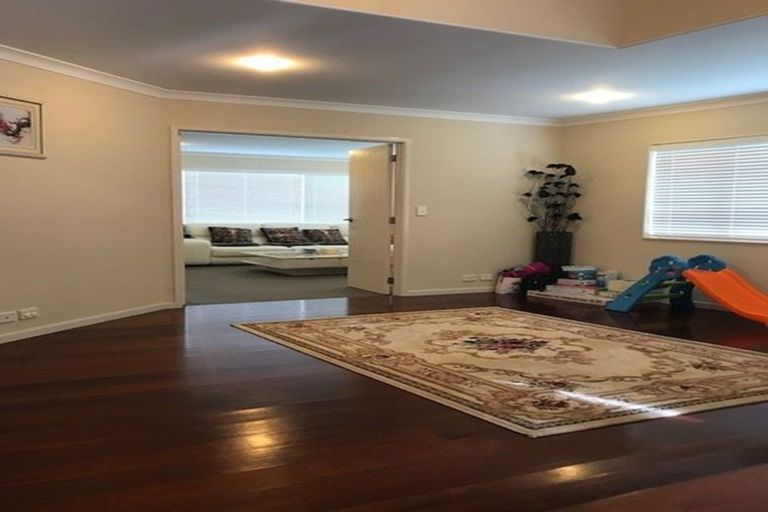 Photo of property in 10 Oak Bark Drive, Schnapper Rock, Auckland, 0632