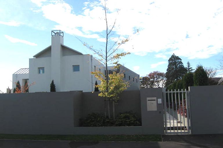 Photo of property in 36 Thornycroft Street, Fendalton, Christchurch, 8052