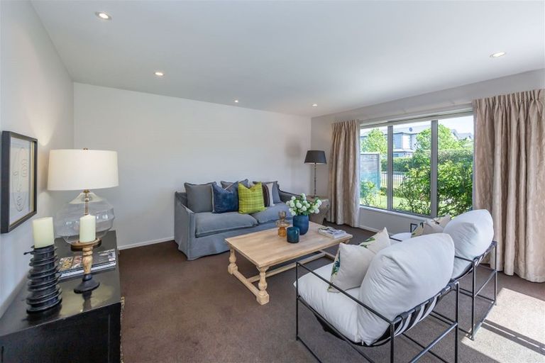 Photo of property in 2 Levinge Lane, Hillmorton, Christchurch, 8024