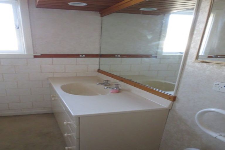 Photo of property in 220 Lyttelton Street, Spreydon, Christchurch, 8024