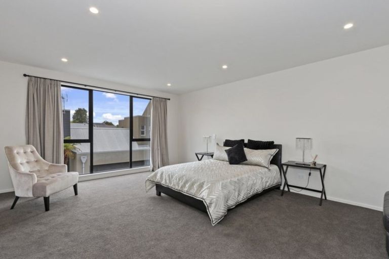 Photo of property in 32a Hewitts Road, Merivale, Christchurch, 8014