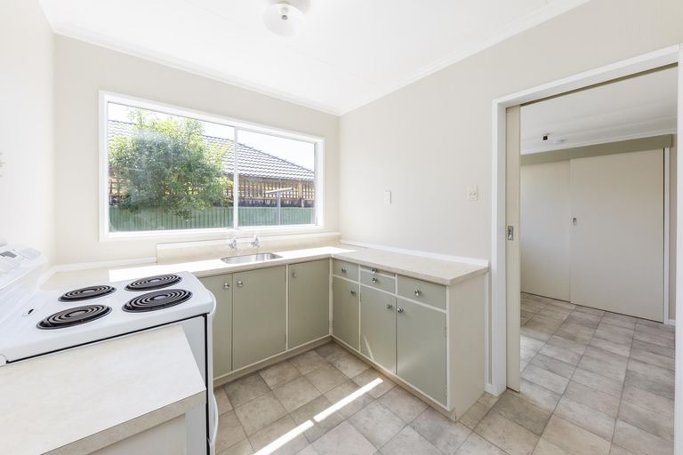 Photo of property in 1/495a Ferguson Street, Palmerston North, 4410