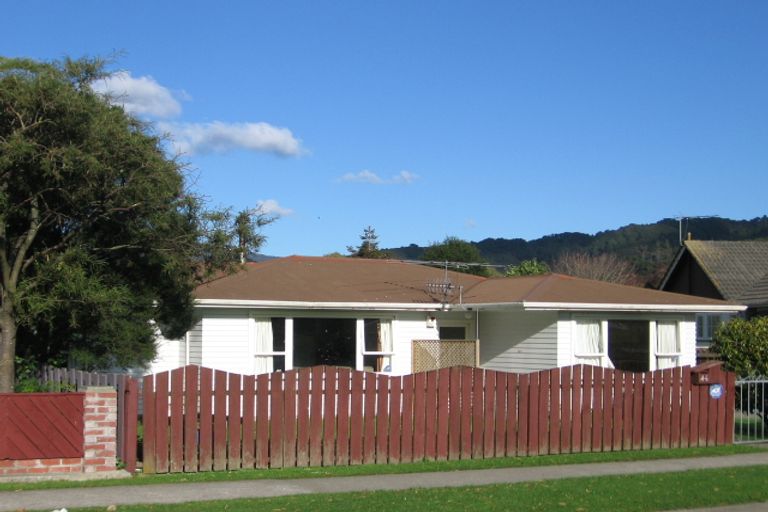 Photo of property in 46 Parkway, Wainuiomata, Lower Hutt, 5014