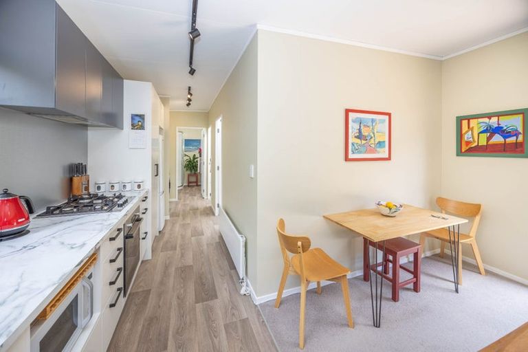 Photo of property in 28 Kiwi Avenue, Forest Lake, Hamilton, 3200