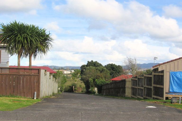Photo of property in 41 Taioma Crescent, Te Atatu Peninsula, Auckland, 0610