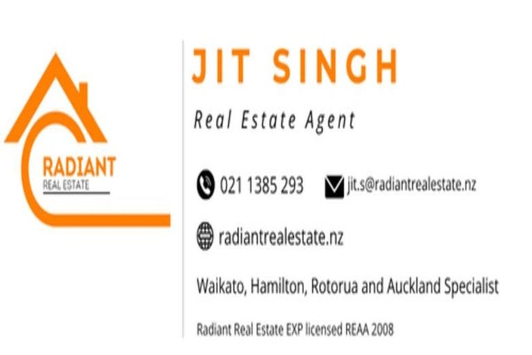 Photo of property in 1 Kaimai Avenue, Massey, 0614