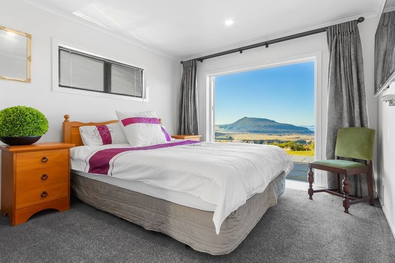 Photo of property in 11 Rangikatea Road, Omori, Turangi, 3381