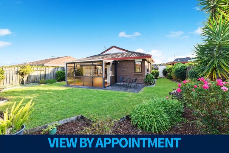 Photo of property in 2/4 Miriam Corban Heights, Henderson, Auckland, 0612