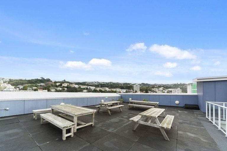 Photo of property in Urbane Apartments, 37/29 Webb Street, Mount Cook, Wellington, 6011
