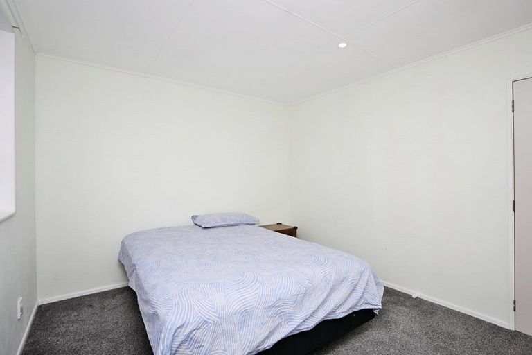Photo of property in 100 Dunbeath Crescent, Kew, Invercargill, 9812