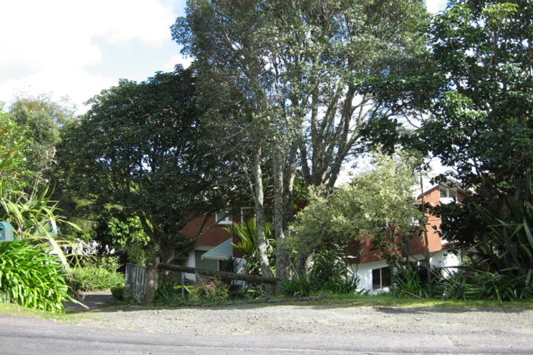 Photo of property in 279 Forest Hill Road, Waiatarua, Auckland, 0612