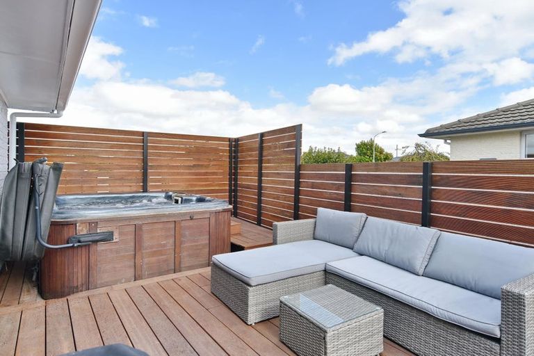 Photo of property in 25 Dunstan Crescent, Hornby, Christchurch, 8042