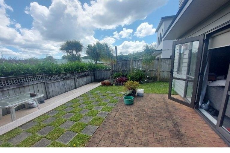 Photo of property in The Grange, 53/92 Bush Road, Albany, Auckland, 0632