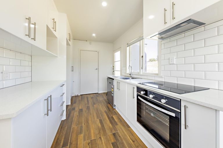 Photo of property in 51 Weymouth Road, Manurewa, Auckland, 2102