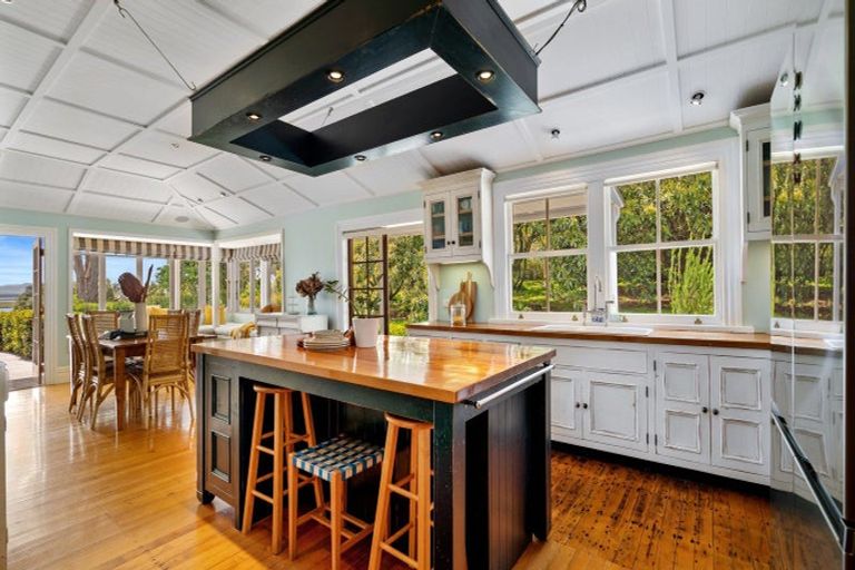 Photo of property in 36 Pahoia Beach Road, Whakamarama, Tauranga, 3172