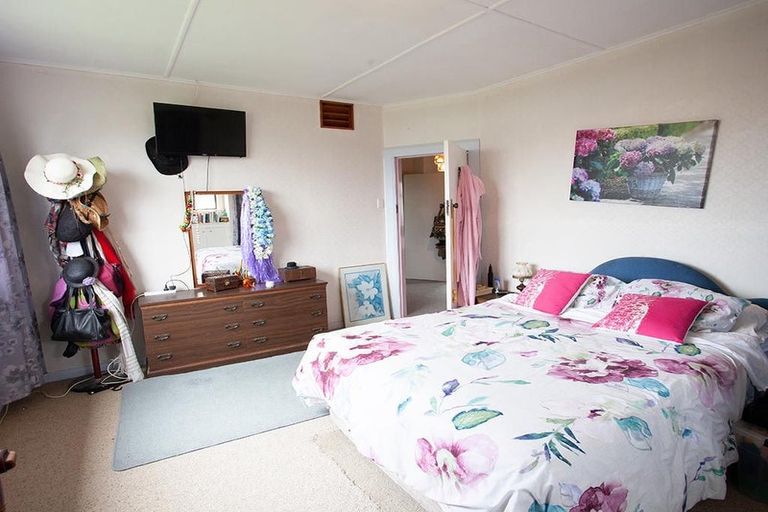 Photo of property in 51 Seymour Street, Waitara, 4320