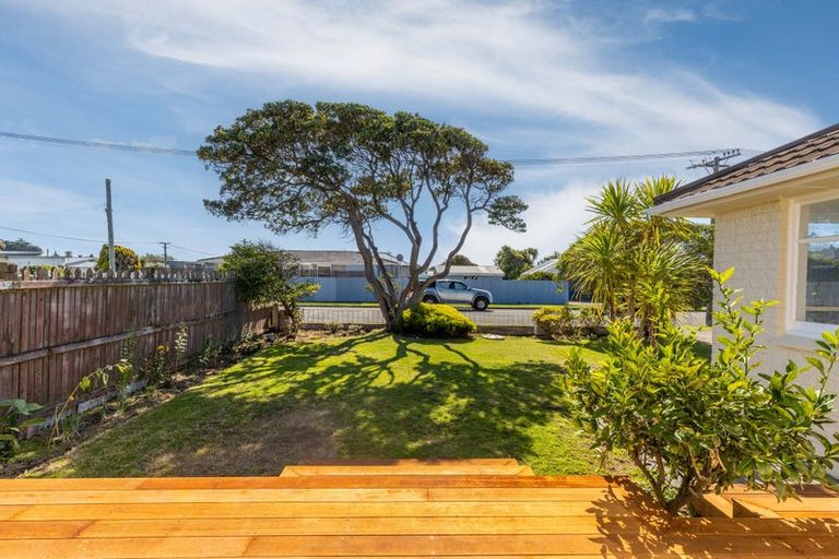 Photo of property in 40 Malta Crescent, South New Brighton, Christchurch, 8062