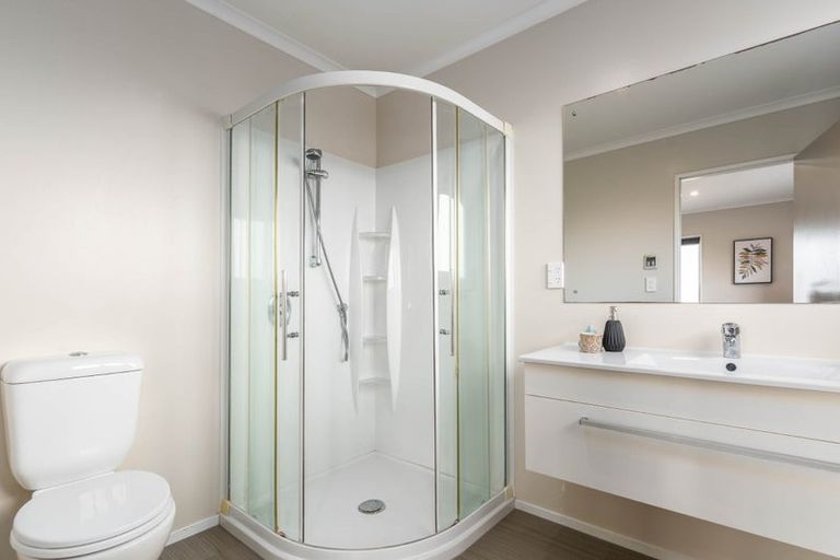 Photo of property in 30b Havana Rise, Grenada Village, Wellington, 6037