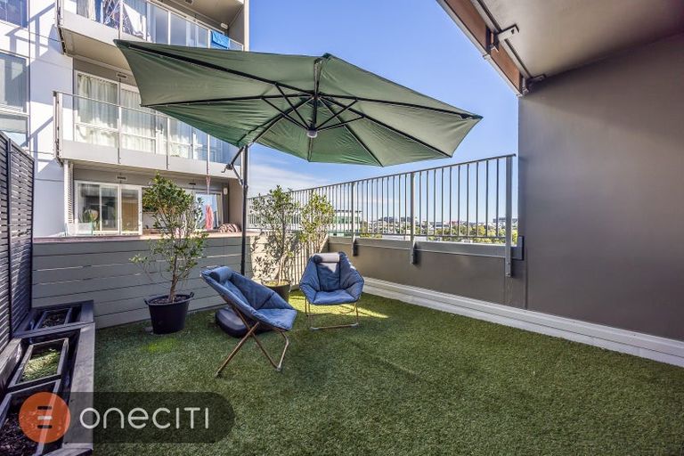 Photo of property in 2n/20 Charlotte Street, Eden Terrace, Auckland, 1021