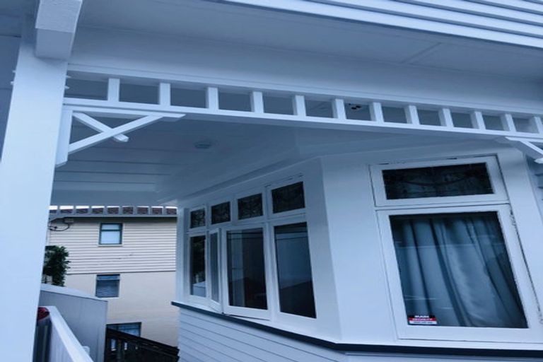 Photo of property in 105 Grant Road, Thorndon, Wellington, 6011