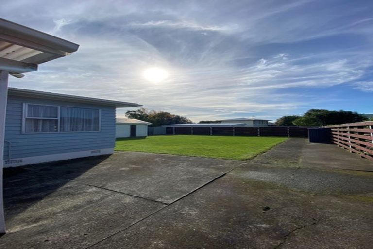 Photo of property in 11 Weld Street, Levin, 5510