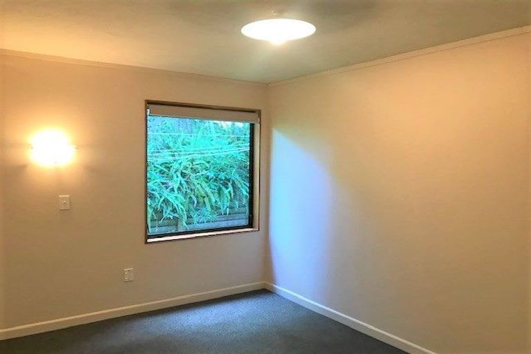 Photo of property in 127 Winara Avenue, Waikanae, 5036