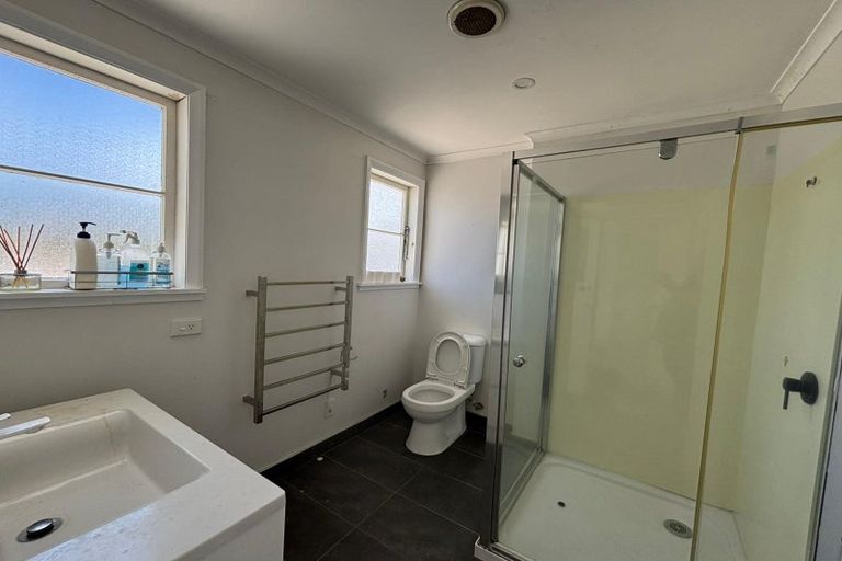 Photo of property in 19 Wellington Road, Wainuiomata, Lower Hutt, 5014