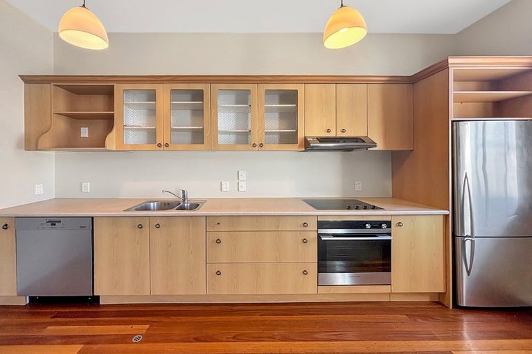 Photo of property in 10/30 Hanson Street, Mount Cook, Wellington, 6021