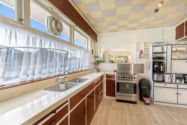 Photo of property in 17 Glen Street, Levin, 5510