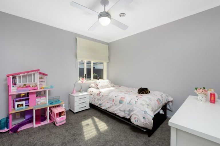 Photo of property in 137 Landing Drive, Pyes Pa, Tauranga, 3112