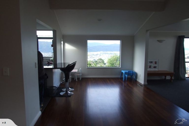 Photo of property in 11 Eastview Grove, Normandale, Lower Hutt, 5010