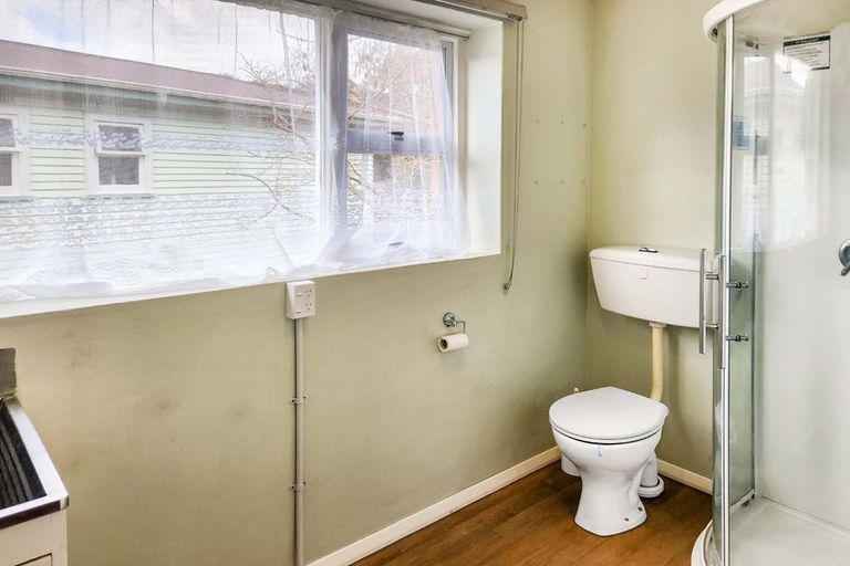 Photo of property in 13 Hawthorn Crescent, Stokes Valley, Lower Hutt, 5019