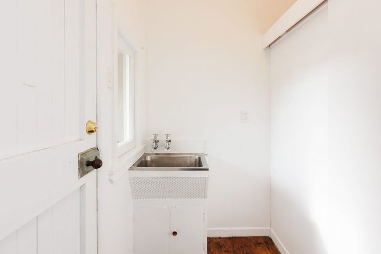 Photo of property in 194 South Street, Feilding, 4702