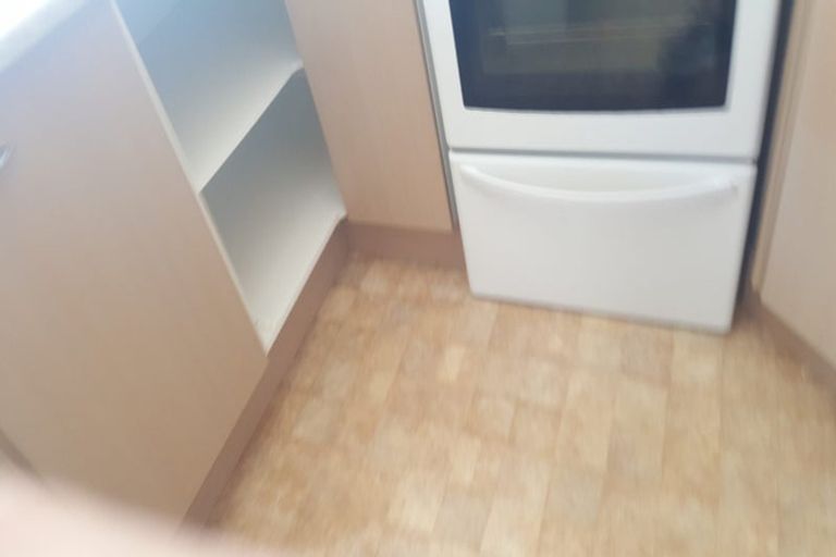 Photo of property in Miramar Villas, 13/6 Brussels Street, Miramar, Wellington, 6022