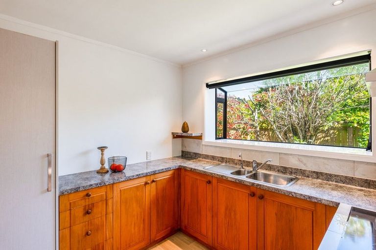 Photo of property in 1/29 Rosebank Grove, Waikanae, 5036