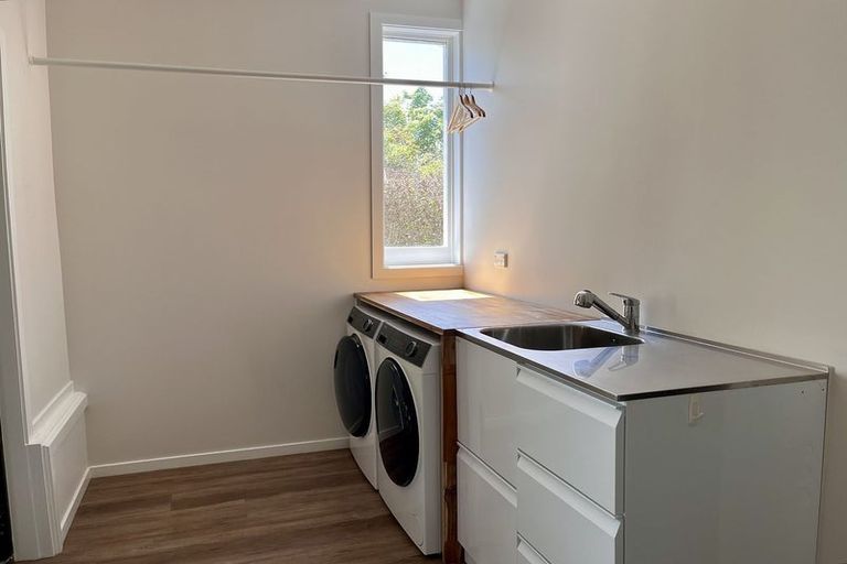 Photo of property in 32 Hollies Crescent, Johnsonville, Wellington, 6037