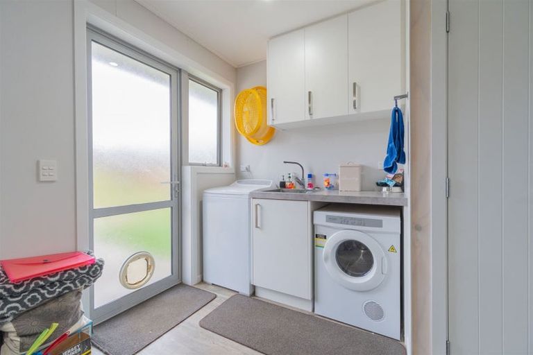 Photo of property in 25 Tawera Place, Te Anau, 9679