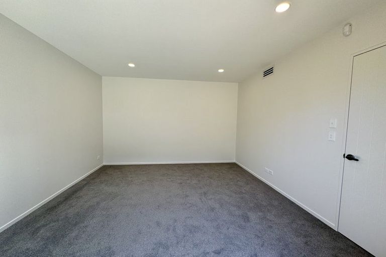 Photo of property in 72 Arran Drive, Orewa, 0931