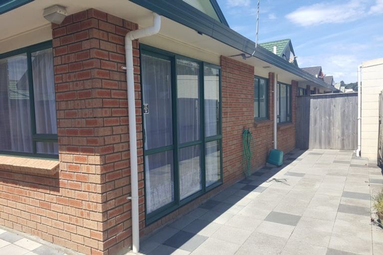 Photo of property in Miramar Villas, 13/6 Brussels Street, Miramar, Wellington, 6022