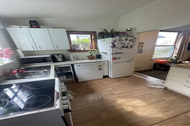 Photo of property in 124 Aro Street, Aro Valley, Wellington, 6021