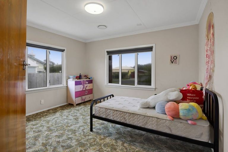 Photo of property in 43 Fox Street, Opunake, 4616