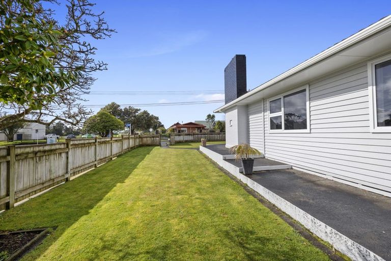 Photo of property in 260 Mangorei Road, Merrilands, New Plymouth, 4312