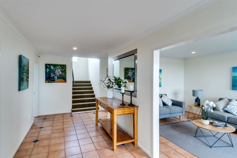 Photo of property in 633 Marine Parade, Napier South, Napier, 4110