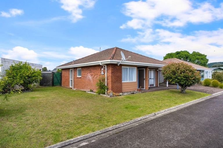 Photo of property in 10/6 Campbell Close, Whangamata, 3620