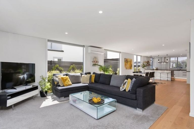 Photo of property in 37a Rossall Street, Merivale, Christchurch, 8014