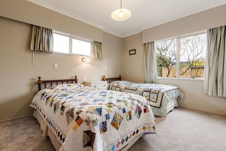 Photo of property in 24 Queen Street, Cambridge, 3434