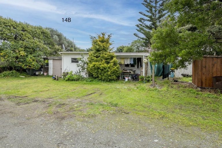 Photo of property in 14b Toi Street, Otaki Beach, Otaki, 5512