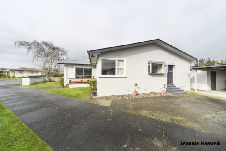 Photo of property in 7 Anglesey Place, Awapuni, Palmerston North, 4412